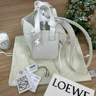 LOEWE(ショルダーバッグ)のフリマアイテム一覧 LOEWE(ショルダーバッグ)のフリマアイテム一覧