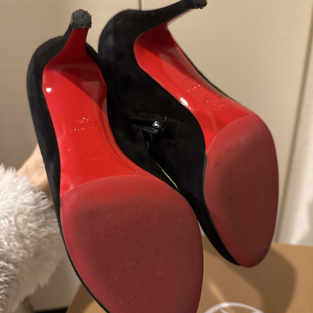 美品 Christian Louboutin 黒 ブーティ パンプス 36.5 美品 Christian Louboutin 黒 ブーティ パンプス 36.5