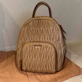 MIU MIU(リュック/バックパック)のフリマアイテム一覧 MIU MIU(リュック/バックパック)のフリマアイテム一覧