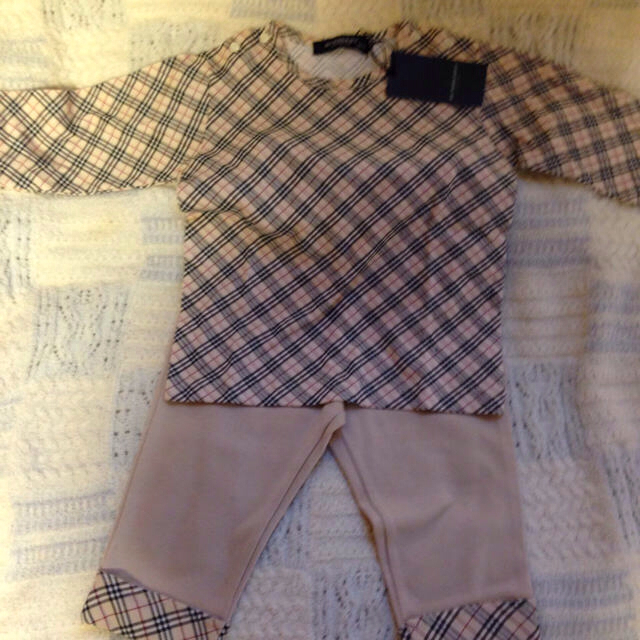 BURBERRY(バーバリー)の【新品☆タグ付】バーバリーセット80cm キッズ/ベビー/マタニティのキッズ服男の子用(90cm~)(その他)の商品写真