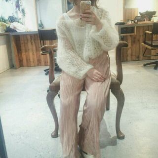 ホワイト手編みモヘアフィッシュネットセーター