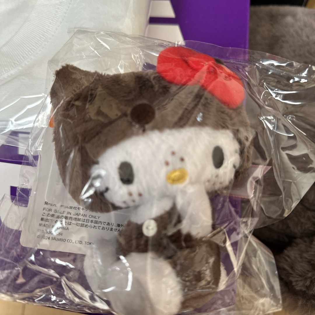 Sekiguchi(セキグチ)のハローキティ×モンチッチ 顔でかSSキーチェーン エンタメ/ホビーのおもちゃ/ぬいぐるみ(ぬいぐるみ)の商品写真