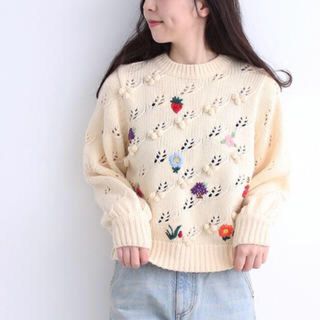 ドットアンドストライプスチャイルドウーマン(Dot&Stripes CHILDWOMAN)の<<再値下げ！>>Dot&Stripes ハンド刺繍ニット(ニット/セーター)