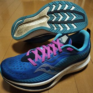 SAUCONY(シューズ)のフリマアイテム一覧 SAUCONY(シューズ)のフリマアイテム一覧