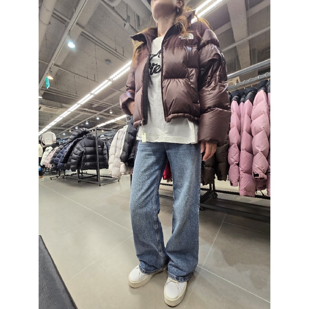 日本未入荷】 ノースフェイス ヌプシ ダウン Mサイズ 人気カラー 日本未入荷】 ノースフェイス ヌプシ ダウン Mサイズ 人気カラー