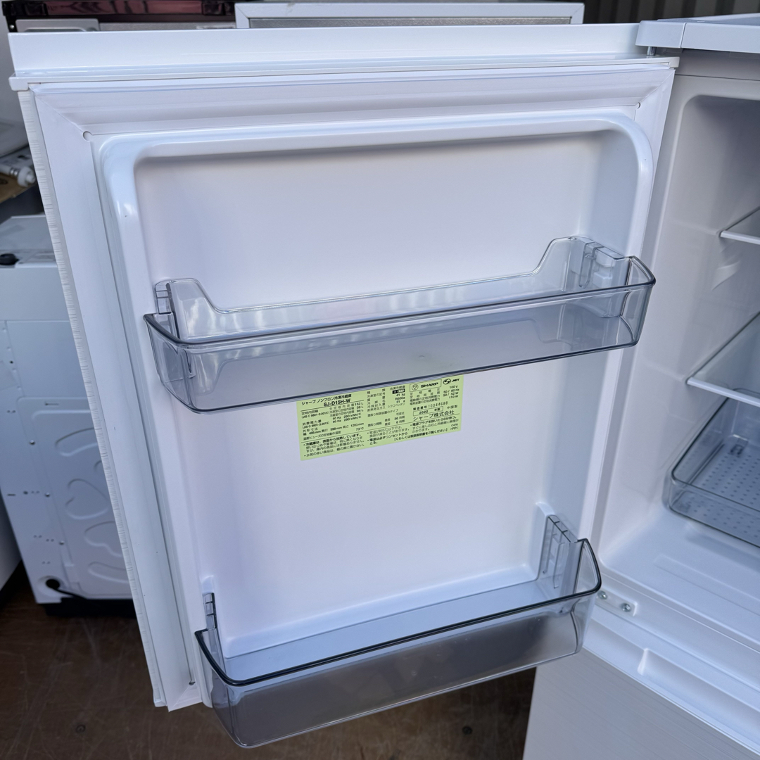 C7112☆2022年製美品☆シャープ 冷蔵庫 右.左開き ホワイト 洗濯機 C7112☆2022年製美品☆シャープ 冷蔵庫 右.左開き ホワイト 洗濯機