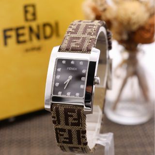 FENDI(腕時計)のフリマアイテム一覧 FENDI(腕時計)のフリマアイテム一覧