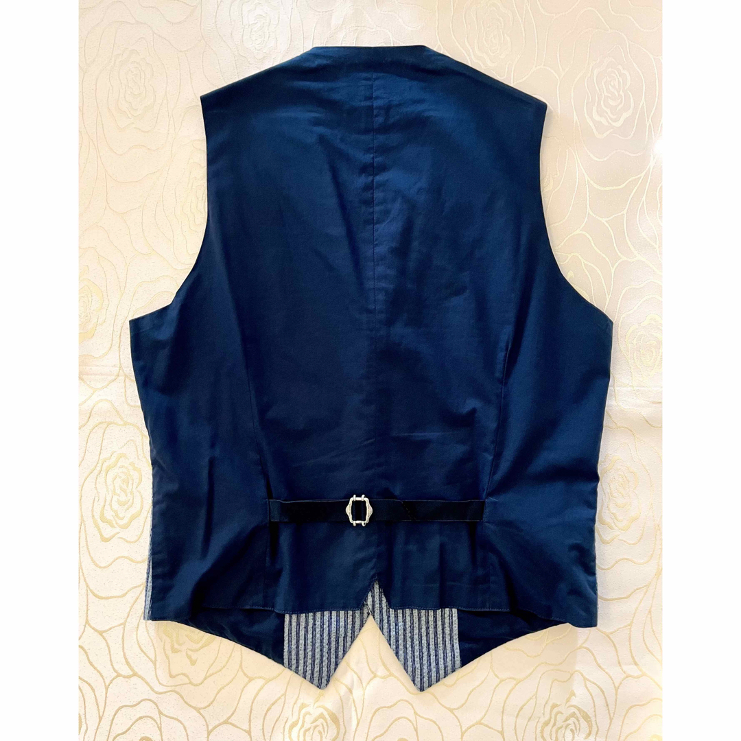 ✨美品 タグ有⚜️TAGLIATORE⚜️ジレ ベスト 襟付き ✨美品 タグ有⚜️TAGLIATORE⚜️ジレ ベスト 襟付き