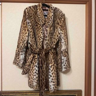 伊太利屋 - 伊太利屋 ボリューム ファー ガウンコート ポンチョ 伊太利屋 - 伊太利屋 ボリューム ファー ガウンコート ポンチョ