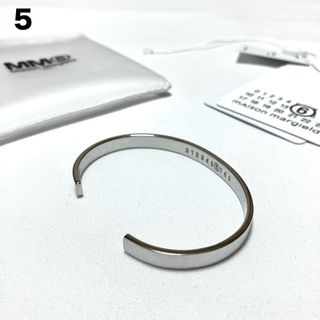 MM6(ブレスレット)のフリマアイテム一覧 MM6(ブレスレット)のフリマアイテム一覧