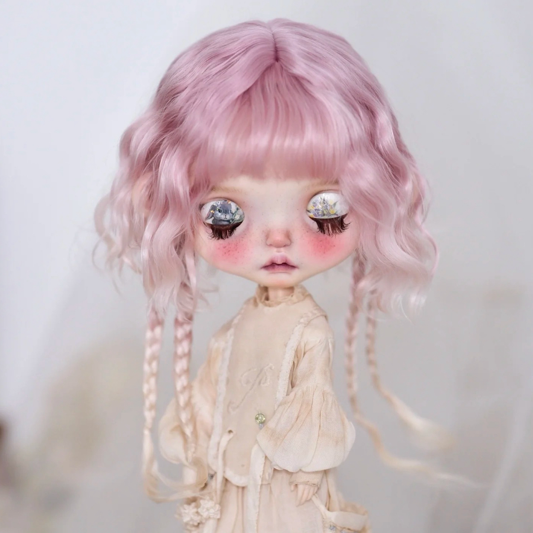 ブライス ウィッグ モヘアウィッグ 海外作家 ふんわりクラゲ いちごミルク ハンドメイドのぬいぐるみ/人形(人形)の商品写真