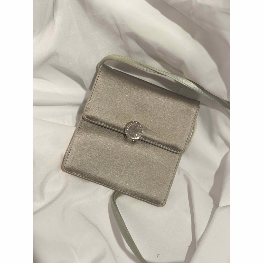 BVLGARI ミニショルダーストラップバッグ ライトグレー BVLGARI ミニショルダーストラップバッグ ライトグレー