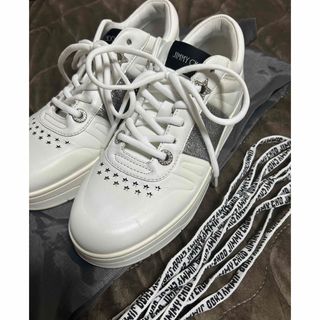 JIMMY CHOO(スニーカー ・ シルバー/銀色系)のフリマアイテム一覧 JIMMY CHOO(スニーカー ・ シルバー/銀色系)のフリマアイテム一覧