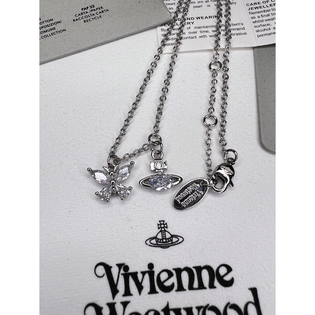 Vivienne Westwood - ヴィヴィアンウエストウッド  オーブ  蝶 ネックレス