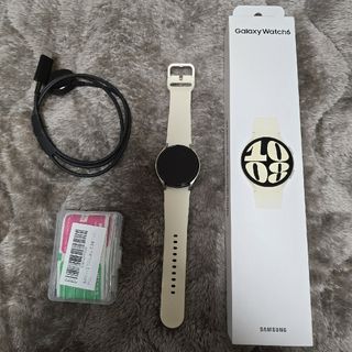 サムスン(SAMSUNG)のSAMSUNG Galaxy Watch6 40mm ゴールド(腕時計(デジタル))