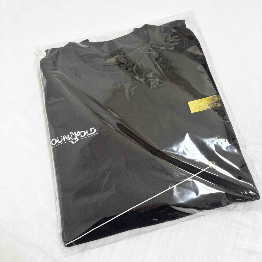 SixTONES YOUNG OLD オフィシャルグッズ YOUNGトレーナー SixTONES YOUNG OLD オフィシャルグッズ YOUNGトレーナー