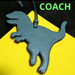 COACH - ミッキーマウスフローラルプリントバッグチャーム COACH - ミッキーマウスフローラルプリントバッグチャーム