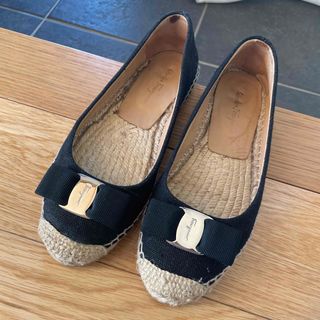 FERRAGAMO(サンダル)のフリマアイテム一覧 FERRAGAMO(サンダル)のフリマアイテム一覧