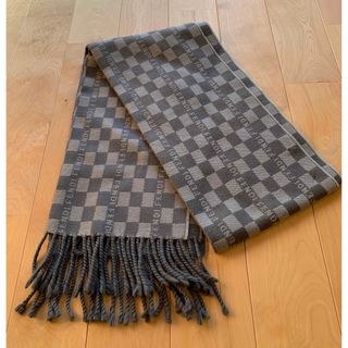 FENDI(マフラー/ショール ・ グレー/灰色系)のフリマアイテム一覧 FENDI(マフラー/ショール ・ グレー/灰色系)のフリマアイテム一覧