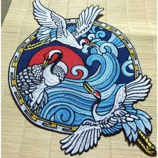 《PF特大DX■三羽飛翔白鶴》『匠豪華　高品質』開運◆鶴　荒波　太陽刺繍ワッペン(各種パーツ)