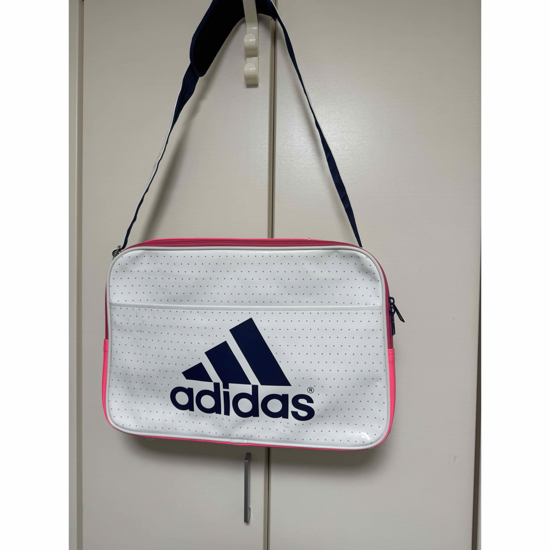 adidas - adidas アディダス エナメル ショルダーバッグ adidas - adidas アディダス エナメル ショルダーバッグ