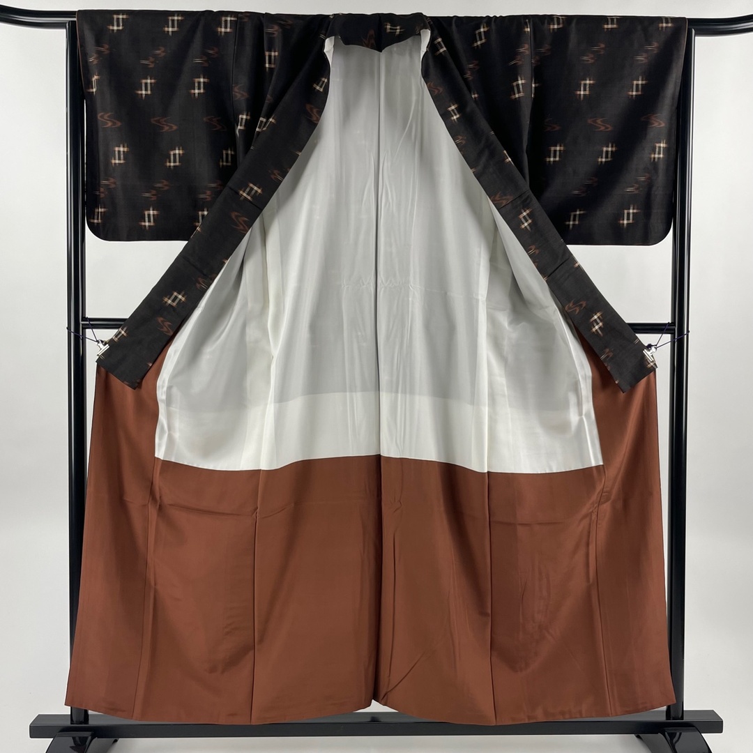 紬 身丈157.5cm 裄丈65.5cm 正絹 美品 逸品 【中古】 紬 身丈157.5cm 裄丈65.5cm 正絹 美品 逸品 【中古】