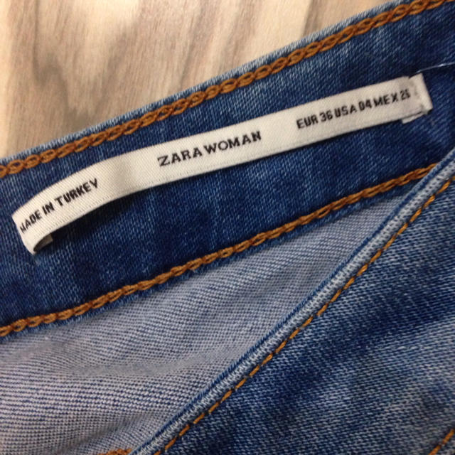 ZARA(ザラ)のZARA 美品 ダメージ加工デザインサルエルスキニーデニム 36 レディースのパンツ(デニム/ジーンズ)の商品写真