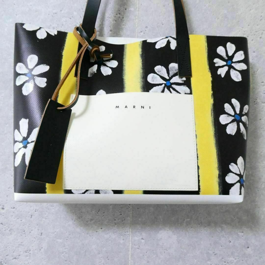 MARNI - 新品同様 MARNI PVC レザー 花柄 フローラルプリント MARNI - 新品同様 MARNI PVC レザー 花柄 フローラルプリント