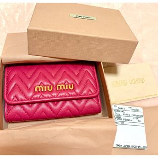 MIU MIU(キーケース)のフリマアイテム一覧 MIU MIU(キーケース)のフリマアイテム一覧