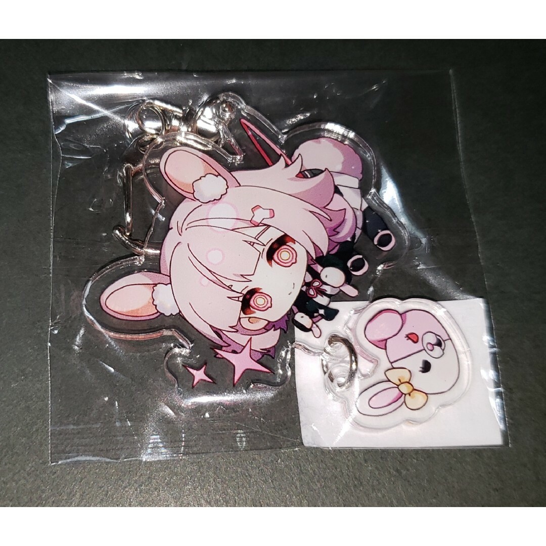 ダンガンロンパ つままれアクリルキーホルダー アクキー 七海千秋 エンタメ/ホビーのアニメグッズ(キーホルダー)の商品写真
