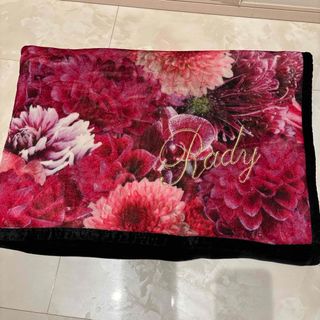 Rady(毛布)のフリマアイテム一覧 Rady(毛布)のフリマアイテム一覧