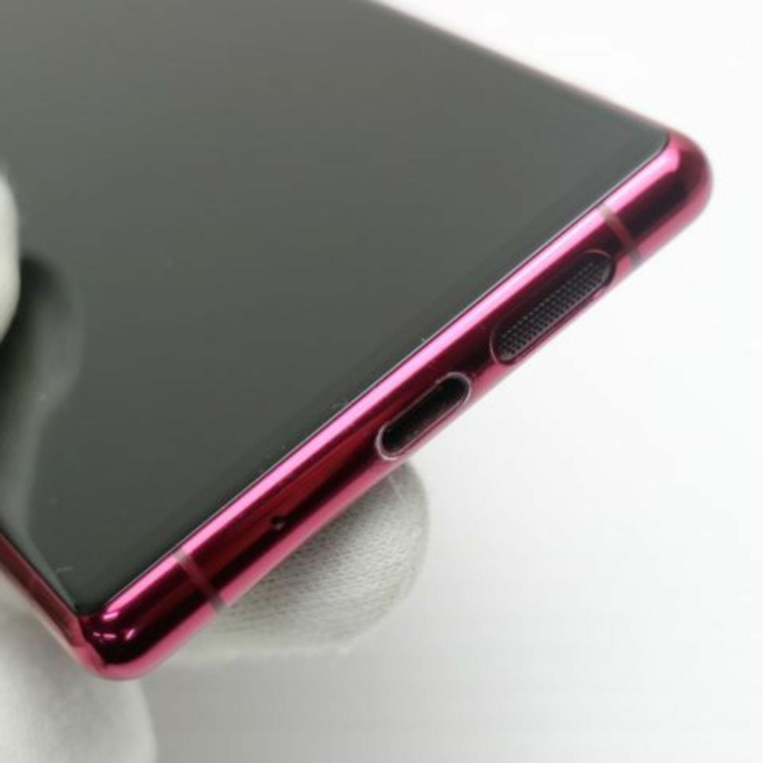 超美品 SOV41 レッド スマホ 白ロム M111 超美品 SOV41 レッド スマホ 白ロム M111