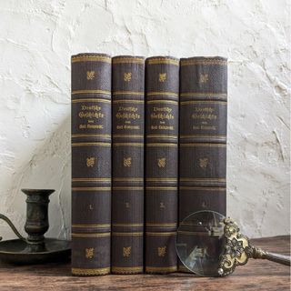 1920年 重厚感あふれる♪アンティーク本4冊セット ヨーロッパ調 1920年 重厚感あふれる♪アンティーク本4冊セット ヨーロッパ調