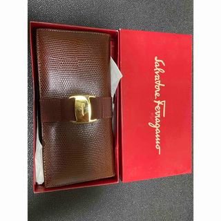 Salvatore Ferragamo(長財布)のフリマアイテム一覧 Salvatore Ferragamo(長財布)のフリマアイテム一覧