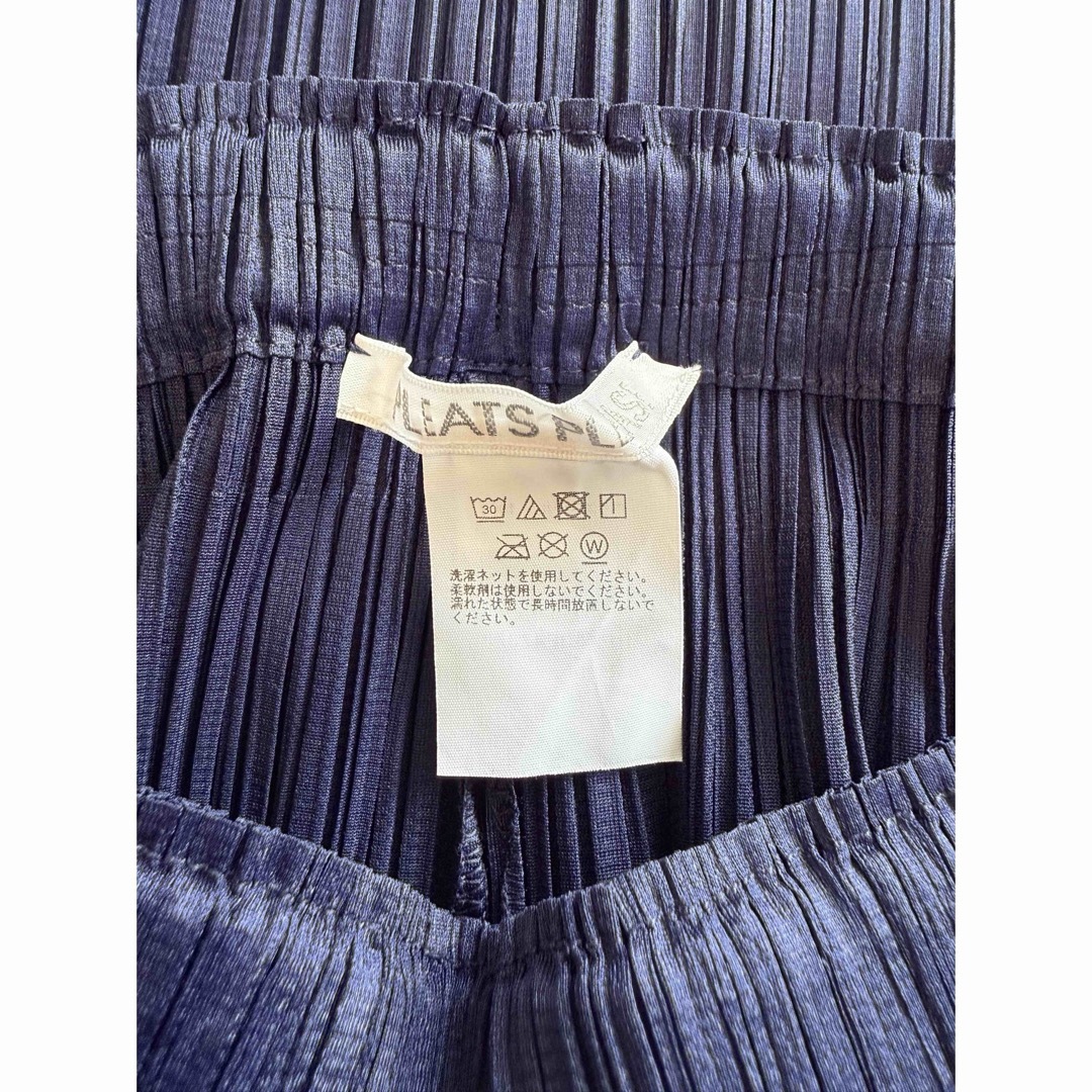 PLEATS PLEASE ISSEY MIYAKE - PLEATS PLEASE ISSEY MIYAKE PLEATS PLEASE ISSEY MIYAKE - PLEATS PLEASE ISSEY MIYAKE