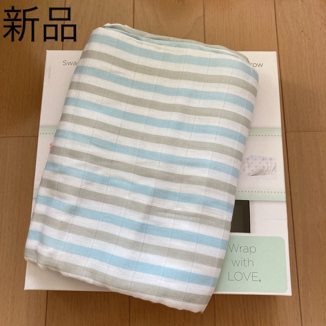 Swaddle Designs(スワドルデザインズ)の新品ブルーボーダー柄★スワドルデザインズ おくるみ キッズ/ベビー/マタニティのこども用ファッション小物(おくるみ/ブランケット)の商品写真