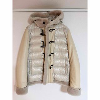 EMMETI - 【美品】EMMETI RAIMONDO ムートンダウンダッフル 44の EMMETI - 【美品】EMMETI RAIMONDO ムートンダウンダッフル 44の