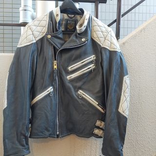 schott(ホワイト/白色系)のフリマアイテム一覧 schott(ホワイト/白色系)のフリマアイテム一覧
