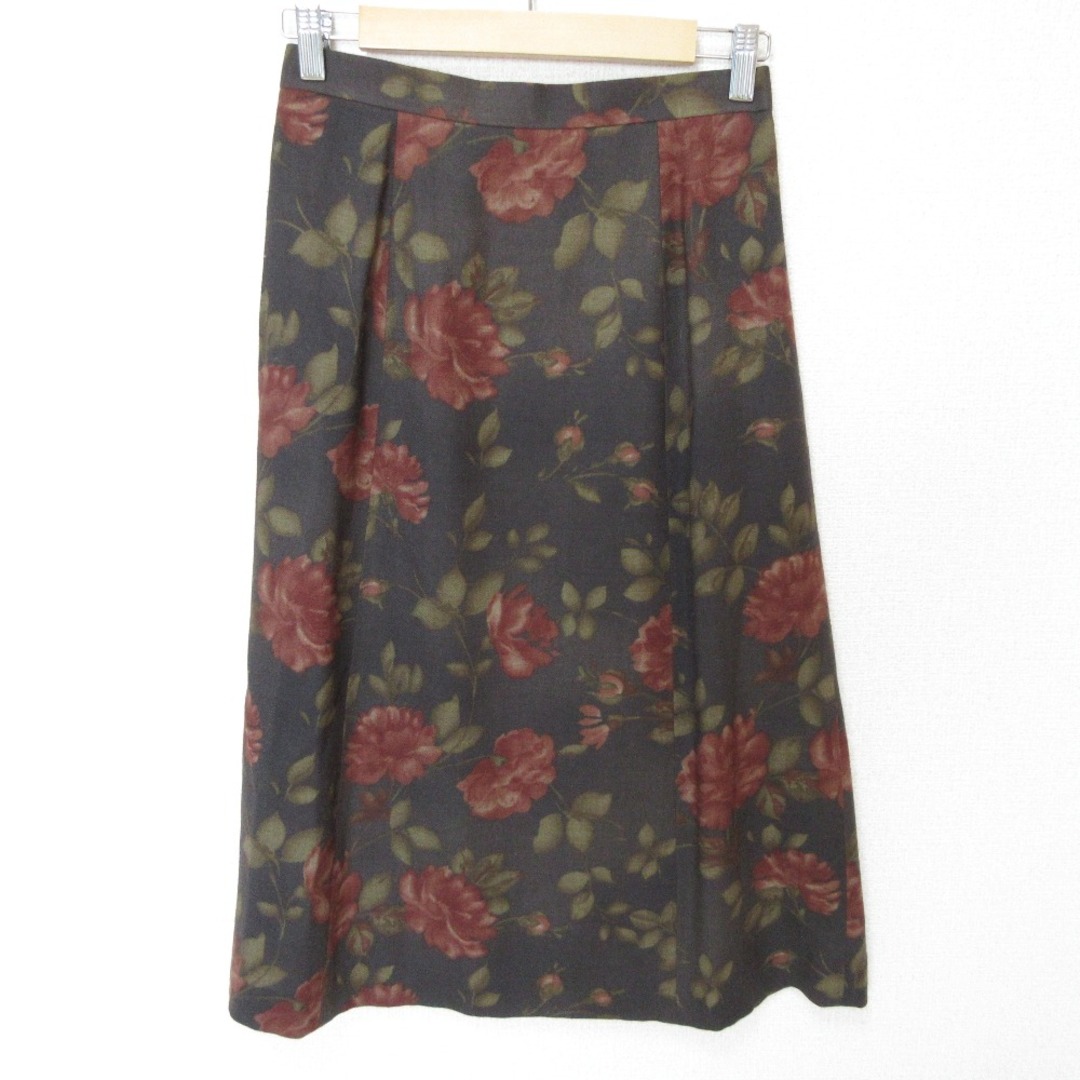 BURBERRY - 美品 BURBERRY バーバリー ヴィンテージ 花柄 シルク BURBERRY - 美品 BURBERRY バーバリー ヴィンテージ 花柄 シルク