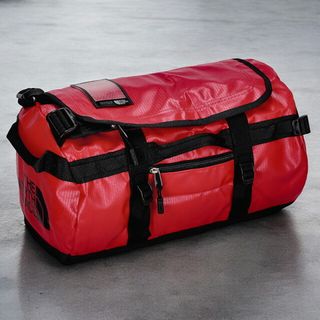 ザノースフェイス(THE NORTH FACE)の【新品】ザ・ノースフェイス THE NORTH FACE バッグ メンズ BASECAMPDUFFEL XS(バッグパック/リュック)