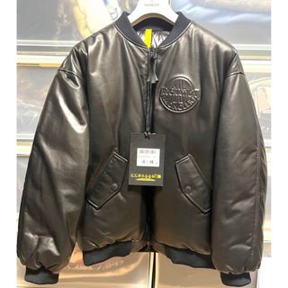 MONCLER(ダウンジャケット ・ ブラック/黒色系)のフリマ MONCLER(ダウンジャケット ・ ブラック/黒色系)のフリマ