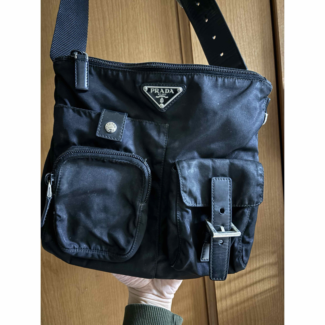PRADA ブラック ナイロン ショルダーバッグ PRADA ブラック ナイロン ショルダーバッグ