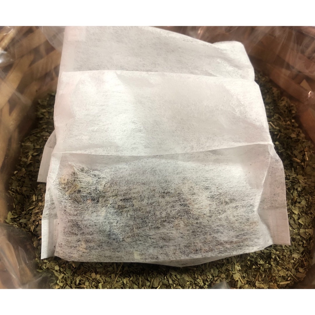 感謝プレゼント付♪ 5g×31個　乾燥よもぎ　モリンガ蒸し　よもぎ蒸し　入浴剤 コスメ/美容のボディケア(入浴剤/バスソルト)の商品写真