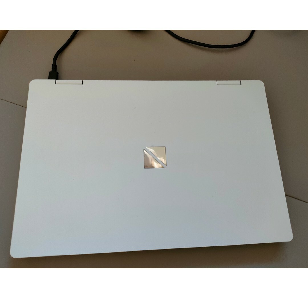 NEC LAVIE Note Mobile PC-NM150MAW 12.5型 NEC LAVIE Note Mobile PC-NM150MAW 12.5型