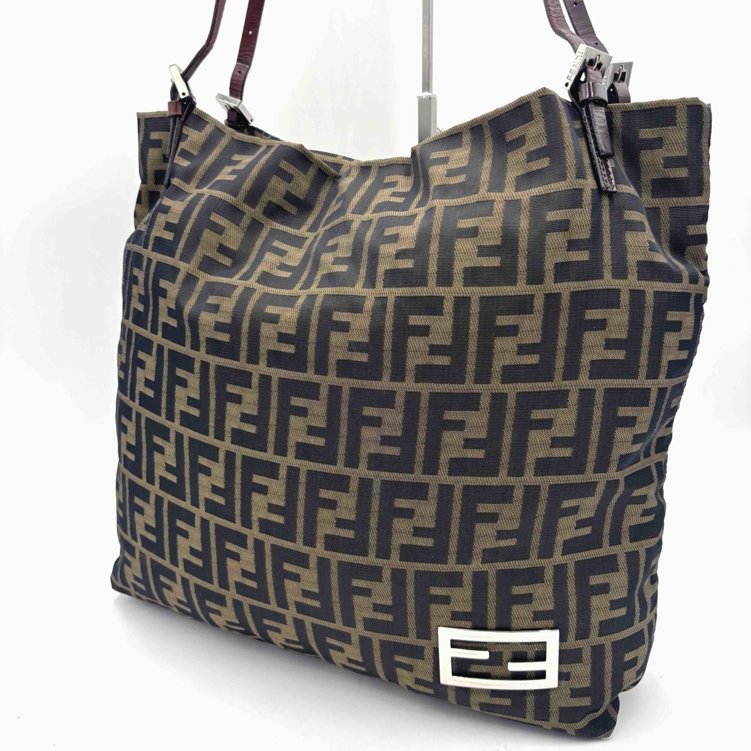 FENDI フェンディ ズッカ柄 キャンバス×レザー トートバッグ FENDI フェンディ ズッカ柄 キャンバス×レザー トートバッグ