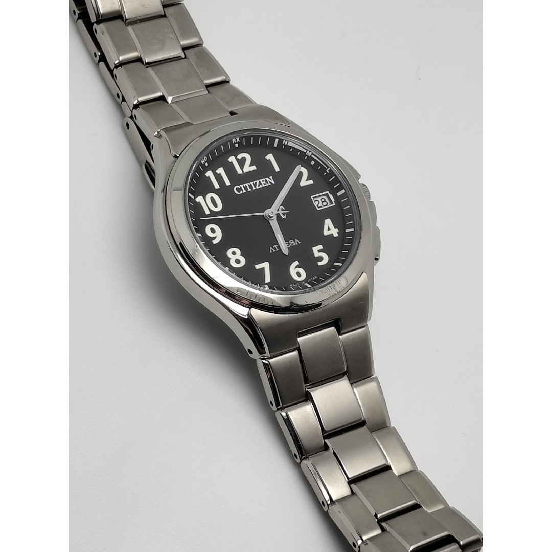 美品 CITIZEN シチズン アテッサ H110 ホワイト ソーラー メンズ 美品 CITIZEN シチズン アテッサ H110 ホワイト ソーラー メンズ