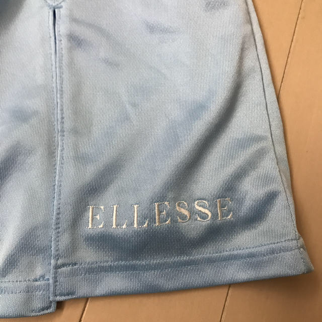 ellesse(エレッセ)のテニススコート スポーツ/アウトドアのテニス(ウェア)の商品写真