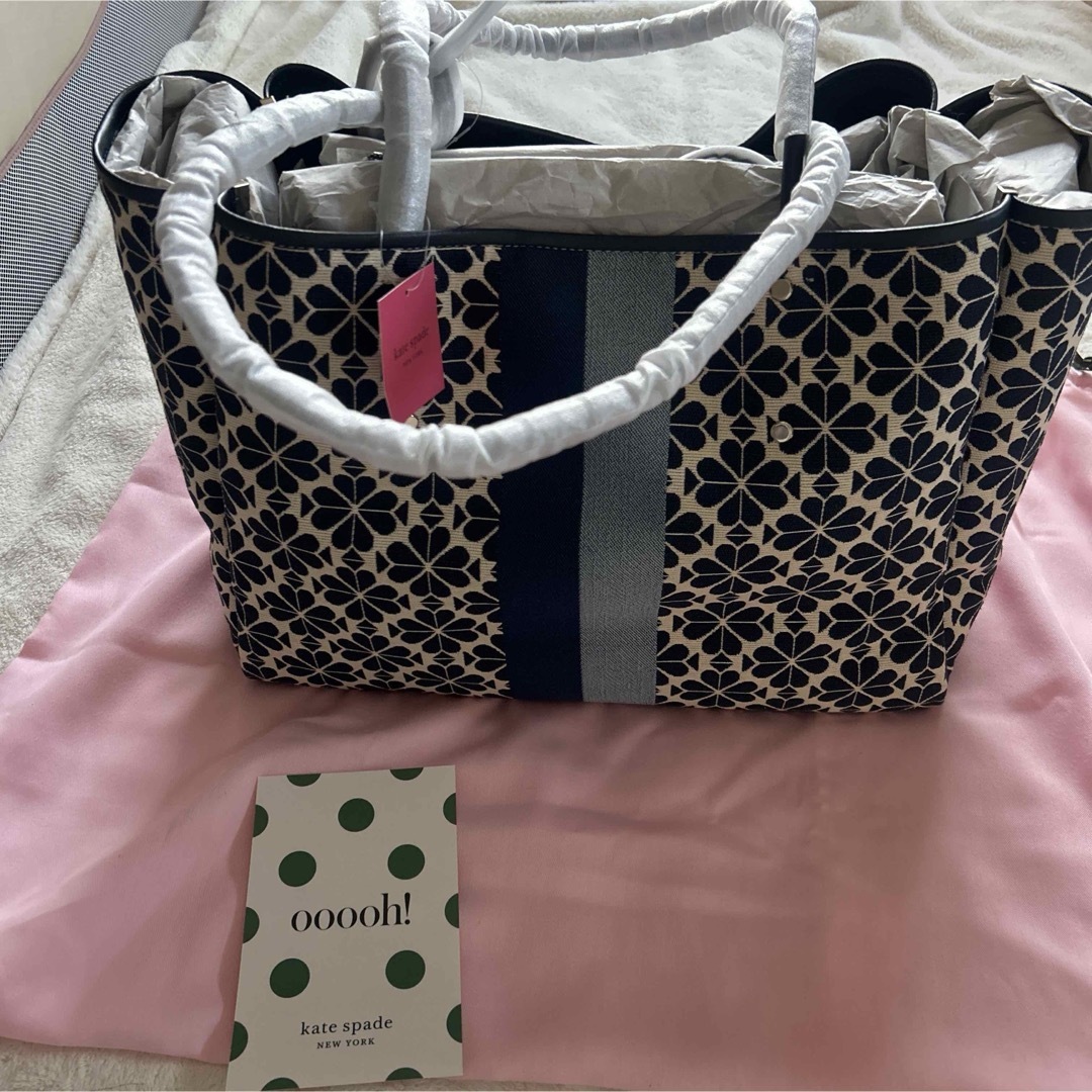 MARY QUANT フリルスクエアトートSバッグ アイボリー ホワイト MARY QUANT フリルスクエアトートSバッグ アイボリー ホワイト