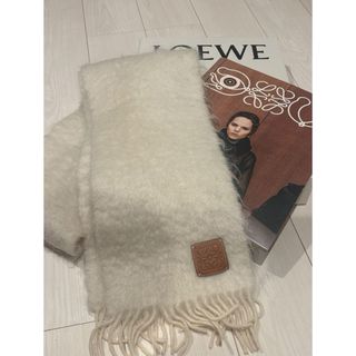 LOEWE(ストライプ ・ マフラー)のフリマアイテム一覧 LOEWE(ストライプ ・ マフラー)のフリマアイテム一覧