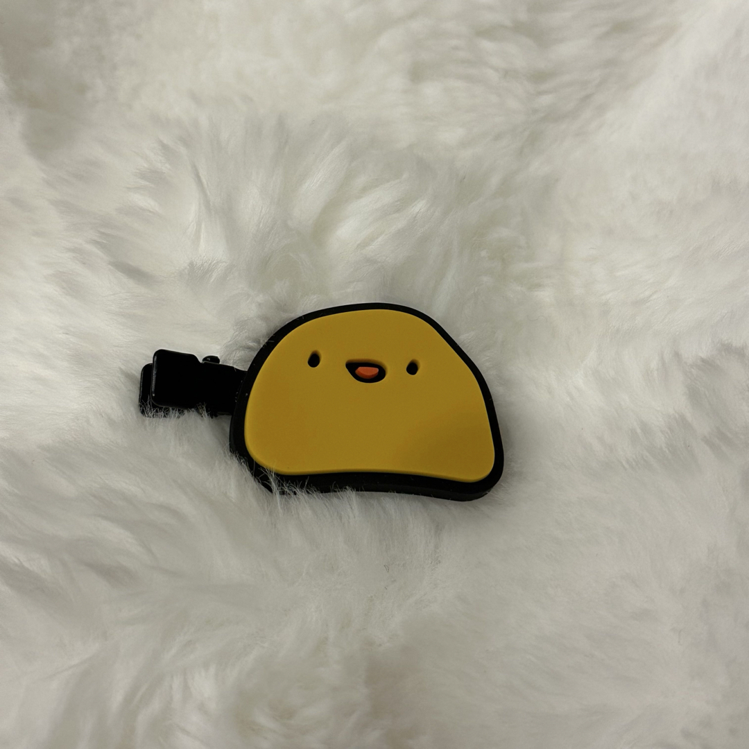 【新品・未使用】 Ado 前髪クリップ 髪留め ピン ヘアクリップ ガチャ レディースのヘアアクセサリー(ヘアピン)の商品写真